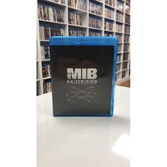 MAN IN BLACK TRILOGY BLU RAY BOX SET MAN IN BLACK TRILOGY BLU RAY BOX SET