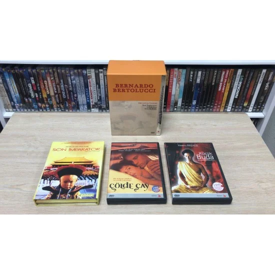 BERNARDO BERTOLUCCI : ORYANTAL ÜÇLEME KOLEKSİYONU SAGA -3 FİLM 7 DVD BOX SET BERNARDO BERTOLUCCI : ORYANTAL ÜÇLEME KOLEKSİYONU SAGA -3 FİLM 7 DVD BOX SET