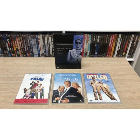 SCHWARZENEGGER 3 FİLM DVD BOX SET SCHWARZENEGGER 3 FİLM DVD BOX SET