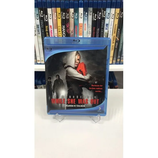 DIŞARIDA VE TEHLİKEDE BLU RAY DIŞARIDA VE TEHLİKEDE BLU RAY