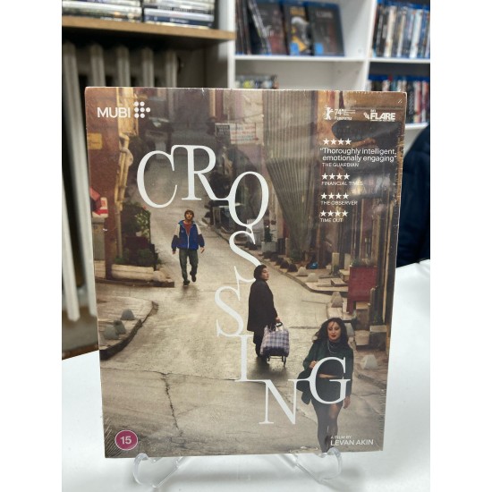 CROSSING BLU RAY ( MUBI COLLECTION ) CROSSING BLU RAY ( MUBI COLLECTION )