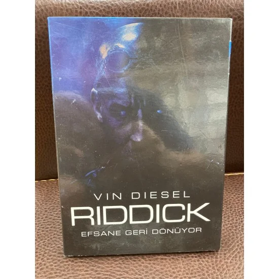 RIDDICK EFSANE GERİ DÖNÜYOR DVD KARTON ÇEKETLİ RIDDICK EFSANE GERİ DÖNÜYOR DVD KARTON ÇEKETLİ