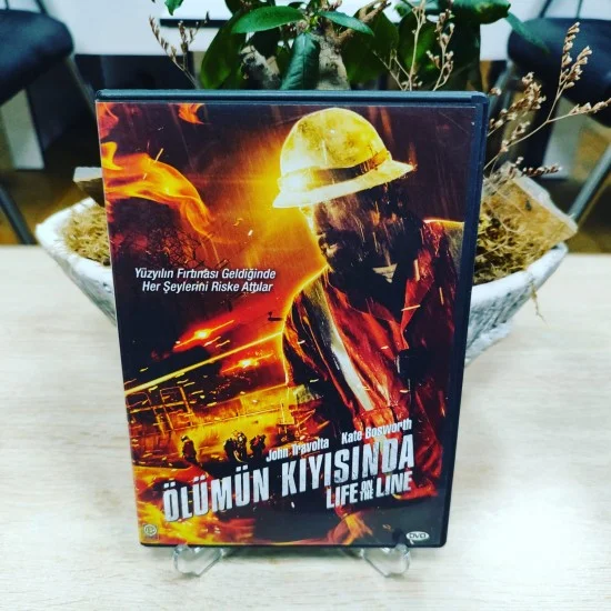 ÖLÜMÜN KIYISINDA DVD